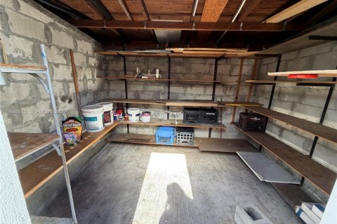 Villa ou maison à louer à Sweetwater, Floride: 3 chambres, 158.03 m2 № 2001122 - photo 13