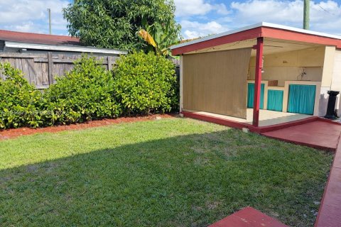 Villa ou maison à louer à Sweetwater, Floride: 3 chambres, 158.03 m2 № 2001122 - photo 12