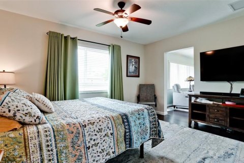 Villa ou maison à vendre à Bradenton, Floride: 2 chambres, 114.27 m2 № 2298407 - photo 11