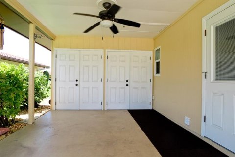 Villa ou maison à vendre à Bradenton, Floride: 2 chambres, 114.27 m2 № 2298407 - photo 2