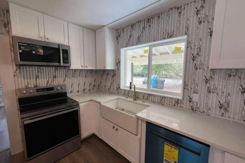 Villa ou maison à vendre à Orlando, Floride: 4 chambres, 225.94 m2 № 2141897 - photo 9