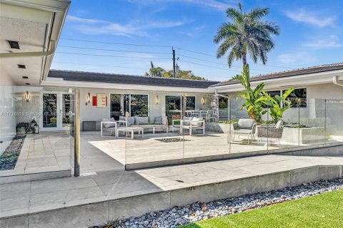 House in Hollywood, Florida 4 bedrooms № 1489311 - photo 10
