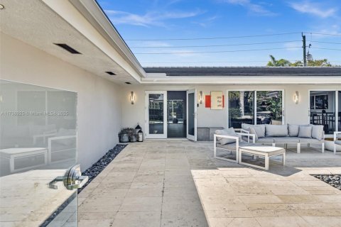 House in Hollywood, Florida 4 bedrooms № 1489311 - photo 11