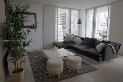 Купить кондоминиум в Майами, Флорида 3 спальни, 136.57м2, № 1981659 - фото 3