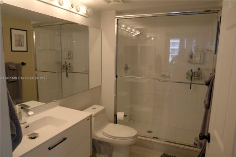 Купить кондоминиум в Майами, Флорида 3 спальни, 136.57м2, № 1981659 - фото 23
