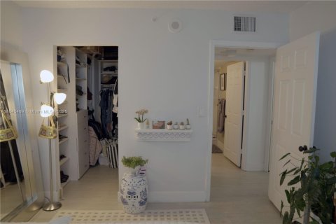 Купить кондоминиум в Майами, Флорида 3 спальни, 136.57м2, № 1981659 - фото 22