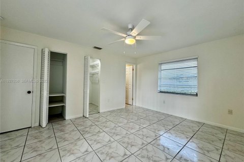 Снять в аренду кондоминиум в Майами, Флорида 3 спальни, 108.7м2, № 1987903 - фото 8