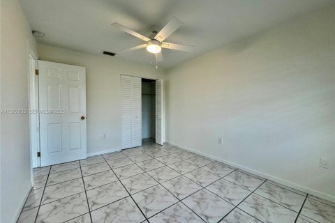 Снять в аренду кондоминиум в Майами, Флорида 3 спальни, 108.7м2, № 1987903 - фото 5