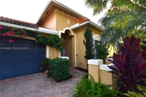 Casa en venta en Boynton Beach, Florida, 3 dormitorios, 211.26 m2 № 2001943 - foto 2