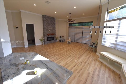 Casa en venta en Boynton Beach, Florida, 3 dormitorios, 211.26 m2 № 2001943 - foto 21