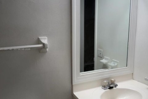 Copropriété à louer à Miami, Floride: 2 chambres, 88.72 m2 № 2046617 - photo 7