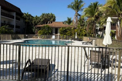 Copropriété à louer à Miami, Floride: 2 chambres, 88.72 m2 № 2046617 - photo 10