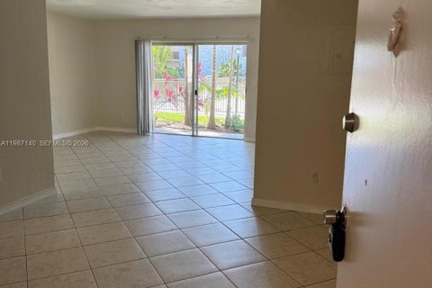 Copropriété à louer à Miami, Floride: 2 chambres, 88.72 m2 № 2046617 - photo 16