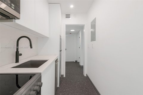 Condominio en alquiler en Bal Harbour, Florida, 2 dormitorios, 66.89 m2 № 2031706 - foto 4