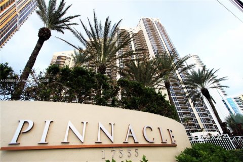 Copropriété à louer à Sunny Isles Beach, Floride: 2 chambres, 147.71 m2 № 2077202 - photo 6