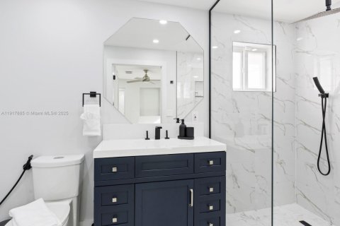 House in Pembroke Pines, Florida 4 bedrooms, 138.61 sq.m. № 1972527 - photo 15