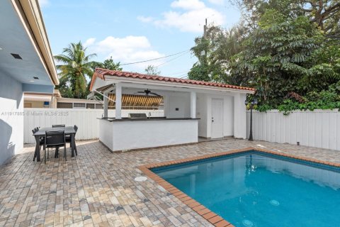 House in Pembroke Pines, Florida 4 bedrooms, 138.61 sq.m. № 1972527 - photo 24