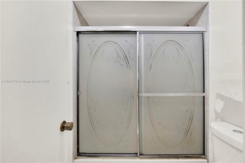 Condominio en venta en North Miami Beach, Florida, 1 dormitorio, 86.4 m2 № 1840942 - foto 21