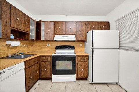 Condominio en venta en North Miami Beach, Florida, 1 dormitorio, 86.4 m2 № 1840942 - foto 14