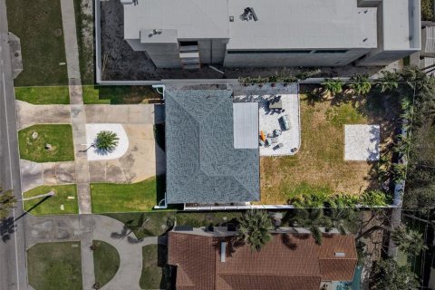 House in Saint Petersburg, Florida 2 bedrooms, 102.01 sq.m. № 1525439 - photo 14