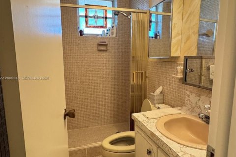Condo in Aventura, Florida, 2 bedrooms  № 2169991 - photo 8