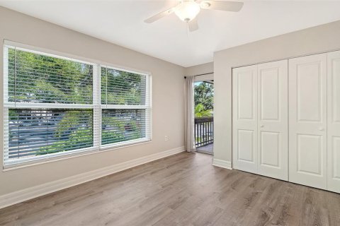 Condo in Sarasota, Florida, 2 bedrooms  № 2368746 - photo 13