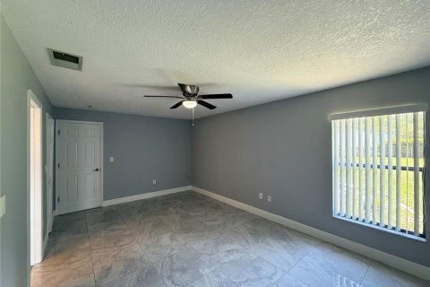 Casa en alquiler en Kissimmee, Florida, 3 dormitorios, 170.75 m2 № 1803303 - foto 12