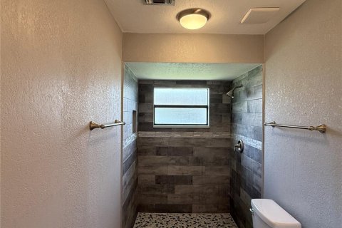 Casa en alquiler en Kissimmee, Florida, 3 dormitorios, 170.75 m2 № 1803303 - foto 14