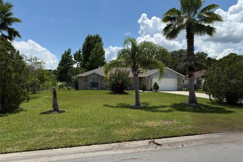 Casa en alquiler en Kissimmee, Florida, 3 dormitorios, 170.75 m2 № 1803303 - foto 1