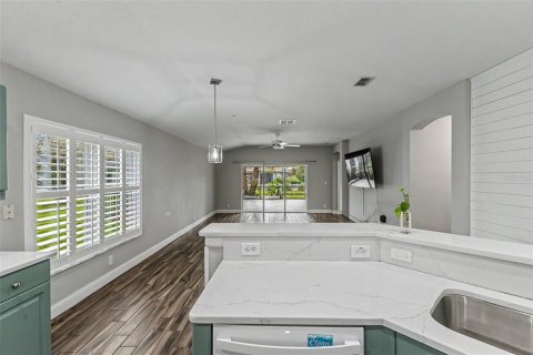 House in DeLand, Florida 3 bedrooms, 173.54 sq.m. № 2350317 - photo 18