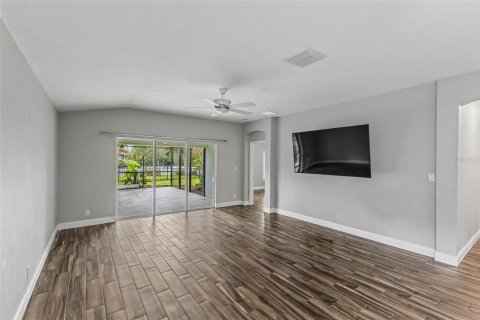 House in DeLand, Florida 3 bedrooms, 173.54 sq.m. № 2350317 - photo 21