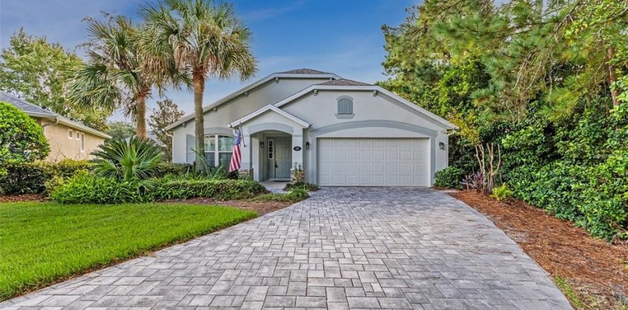 House in DeLand, Florida 3 bedrooms, 173.54 sq.m. № 2350317