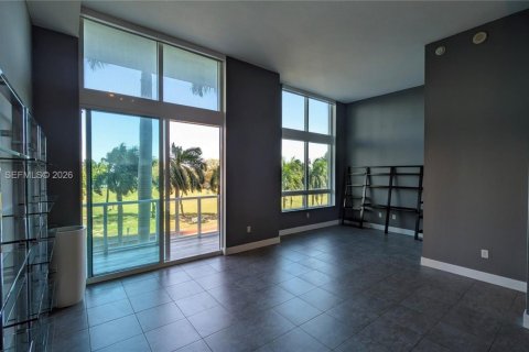 Купить кондоминиум в Майами, Флорида 1 спальня, 75.34м2, № 2010823 - фото 3