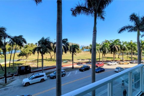 Купить кондоминиум в Майами, Флорида 1 спальня, 75.34м2, № 2010823 - фото 4