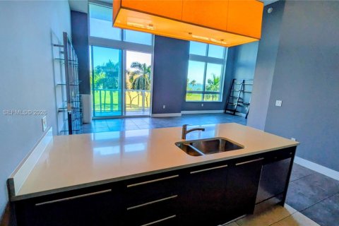 Купить кондоминиум в Майами, Флорида 1 спальня, 75.34м2, № 2010823 - фото 6