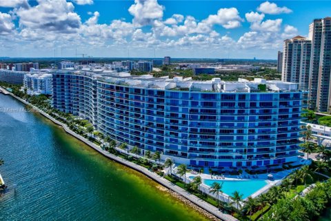 Condo in Aventura, Florida, 4 bedrooms  № 2016868 - photo 24
