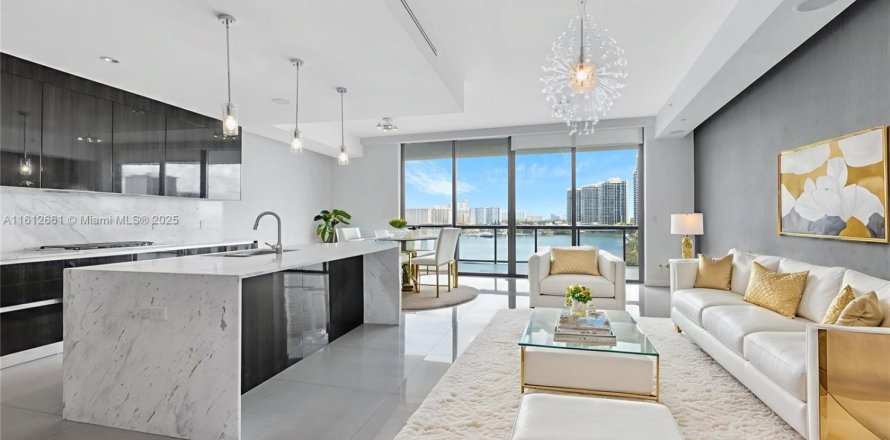 Condo in Aventura, Florida, 4 bedrooms  № 2016868