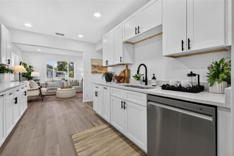 Villa ou maison à vendre à Saint Petersburg, Floride: 3 chambres, 114.92 m2 № 2289529 - photo 13