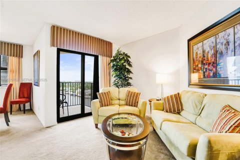Copropriété à vendre à Pompano Beach, Floride: 2 chambres, 143.07 m2 № 2185678 - photo 17