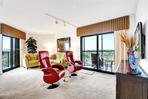Copropriété à vendre à Pompano Beach, Floride: 2 chambres, 143.07 m2 № 2185678 - photo 21