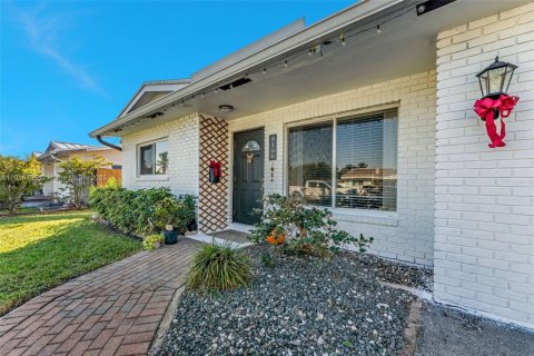 Villa ou maison à vendre à Fort Lauderdale, Floride: 3 chambres, 120.22 m2 № 1975136 - photo 5