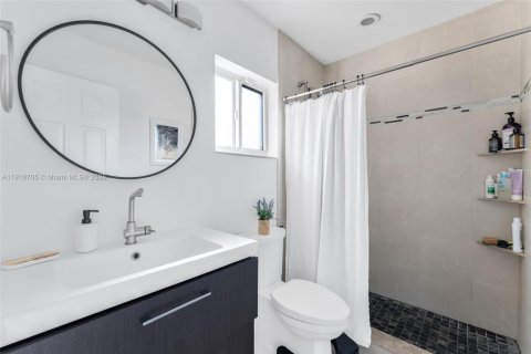 Villa ou maison à vendre à Fort Lauderdale, Floride: 3 chambres, 120.22 m2 № 1975136 - photo 15