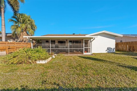 Villa ou maison à vendre à Fort Lauderdale, Floride: 3 chambres, 120.22 m2 № 1975136 - photo 18