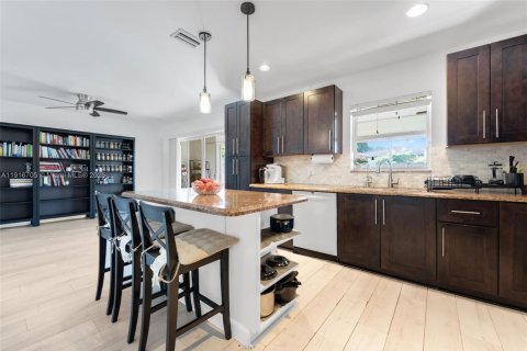 Villa ou maison à vendre à Fort Lauderdale, Floride: 3 chambres, 120.22 m2 № 1975136 - photo 24