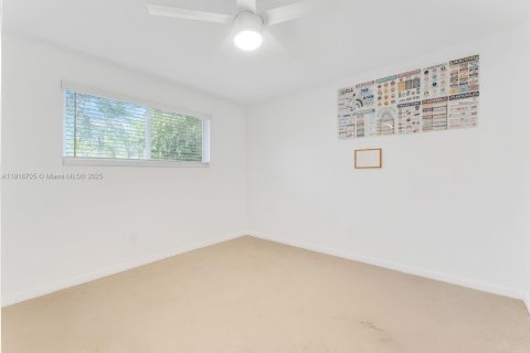 Villa ou maison à vendre à Fort Lauderdale, Floride: 3 chambres, 120.22 m2 № 1975136 - photo 27