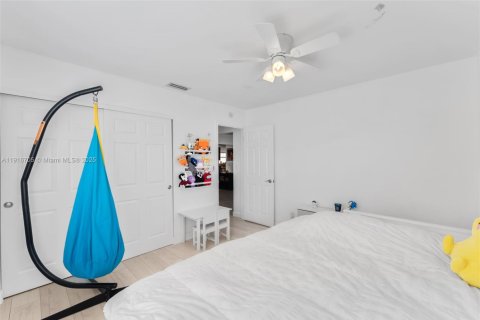 Villa ou maison à vendre à Fort Lauderdale, Floride: 3 chambres, 120.22 m2 № 1975136 - photo 10