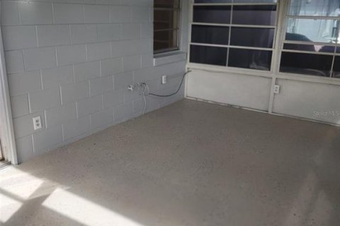 House in Kissimmee, Florida 2 bedrooms, 65.4 sq.m. № 2238901 - photo 5