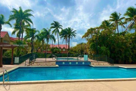 Снять в аренду кондоминиум в Хайалиа, Флорида 2 спальни, 102.19м2, № 2031154 - фото 15