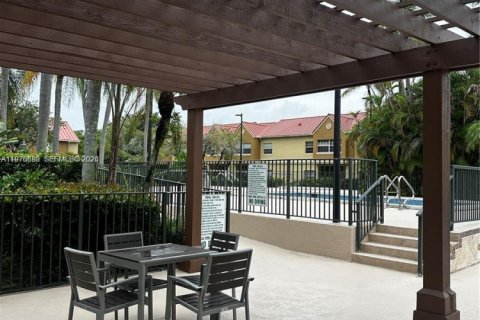 Снять в аренду кондоминиум в Хайалиа, Флорида 2 спальни, 102.19м2, № 2031154 - фото 19