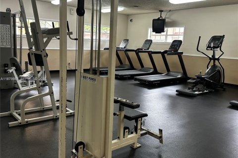 Снять в аренду кондоминиум в Хайалиа, Флорида 2 спальни, 102.19м2, № 2031154 - фото 17